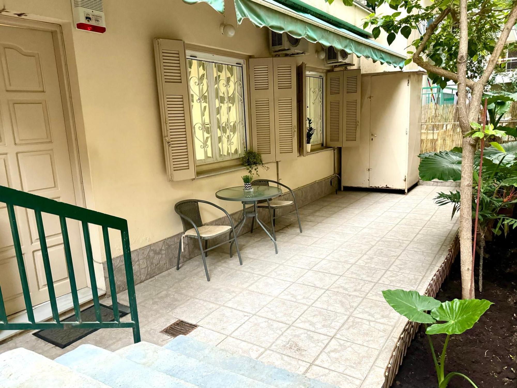 Cozy Home In Nea Smirni Atenas Exterior foto